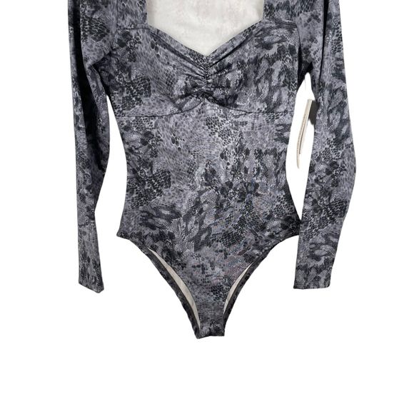 Aqua Bloomingdales Bodysuit Gray XS Polyester Blend Snake Print Sweetheart Neck - Picture 4 of 11